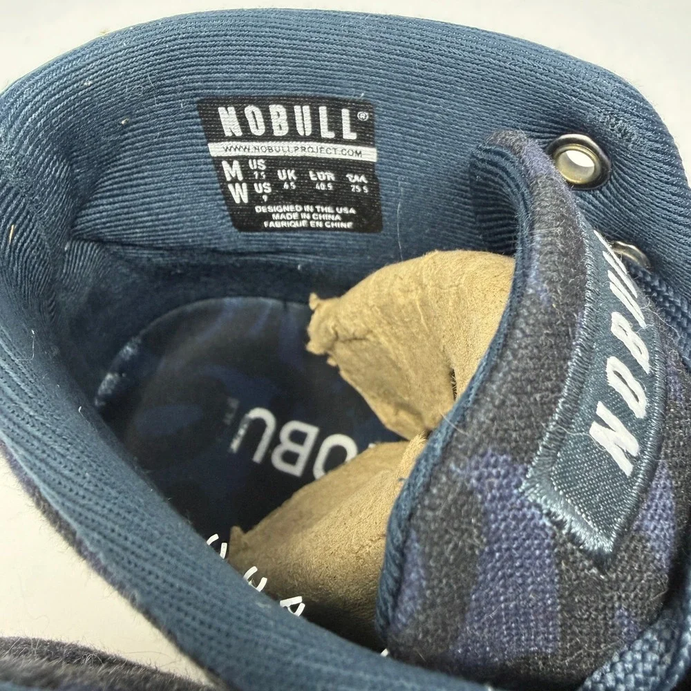 NOBULL Canvas Mid Trainer Mens 7.5 Womens 9 Navy Camo Excellent Gum Sole Sneaker